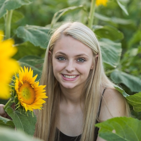 Meet your Posher, Ely - Picture 1 of 1